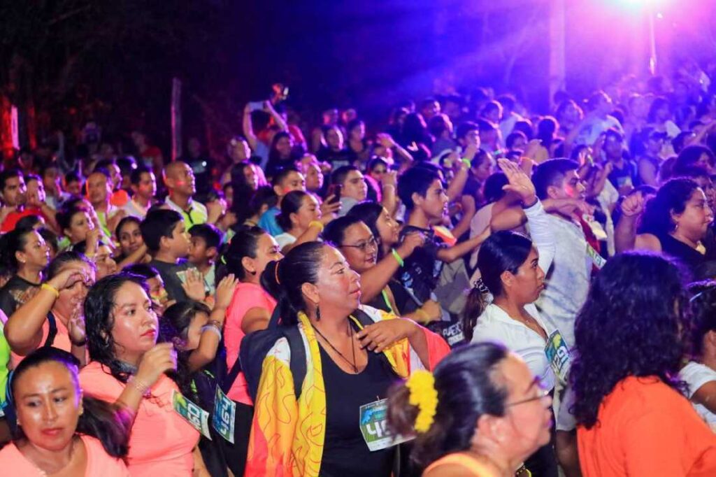 Éxito rotundo en la histórica carrera inaugural de Puerto Aventuras