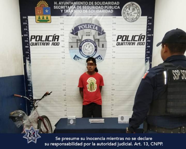 Exitosa Operación Policial en Playa del Carmen: Detienen a Dos Individuos y Aseguran Vehículo en Relación a Posible Delito