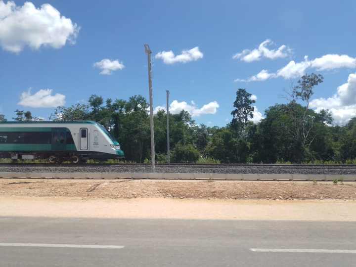 Exitosas Pruebas de Locomotora en Tramo 4 del Tren Maya, de Valladolid a El Tintal