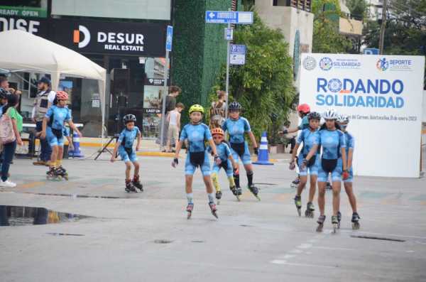 Familias disfrutan de una manana saludable en Rodando por Solidaridad 2