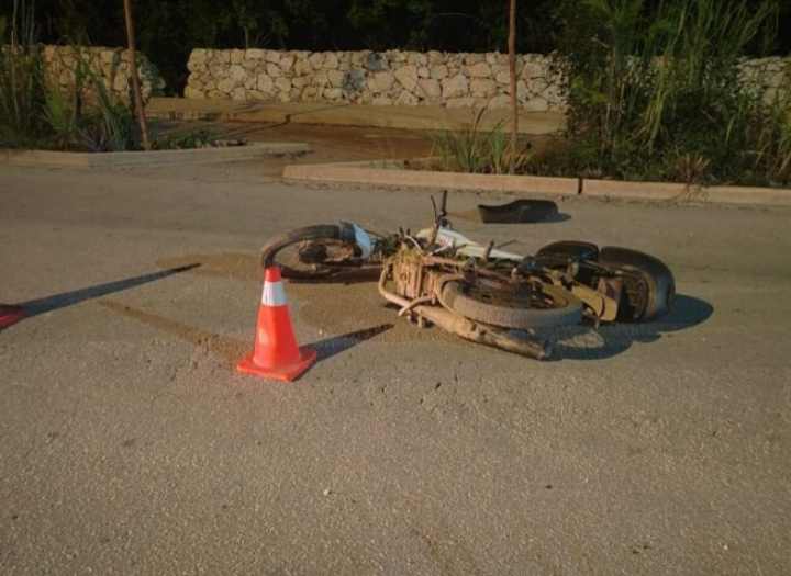 Fatal Accidente en la Carretera Tulum-Boca Paila: Motociclista Pierde la Vida Tras Derrapar