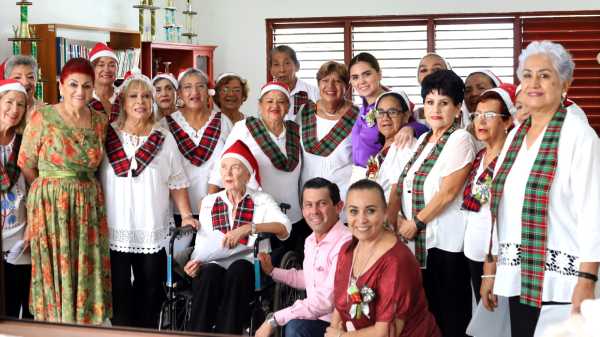 Festeja DIF Solidaridad Posada navideña para Mayores