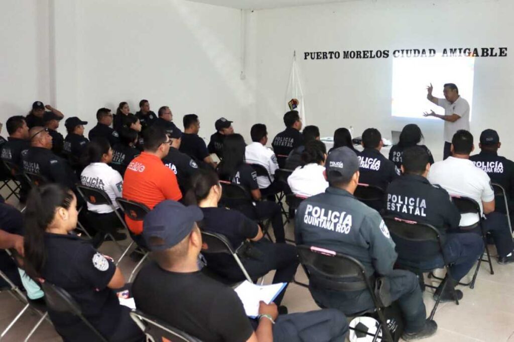 Fortaleciendo la Seguridad y la Diversidad: Policías de Puerto Morelos se Capacitan en Derechos de la Comunidad LGBTTTIQ+