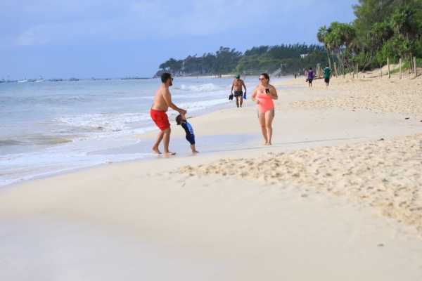 El Gobierno de Lili Campos asegura que las playas puedan ser utilizadas y disfrutadas por el público en todo momento