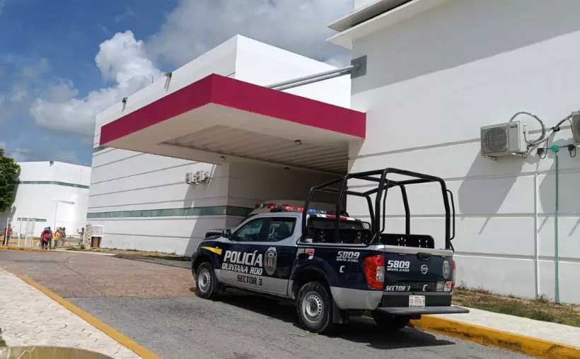 Hombre resulta herido de bala en Cancún tras presunto intento de robo en colonia residencial