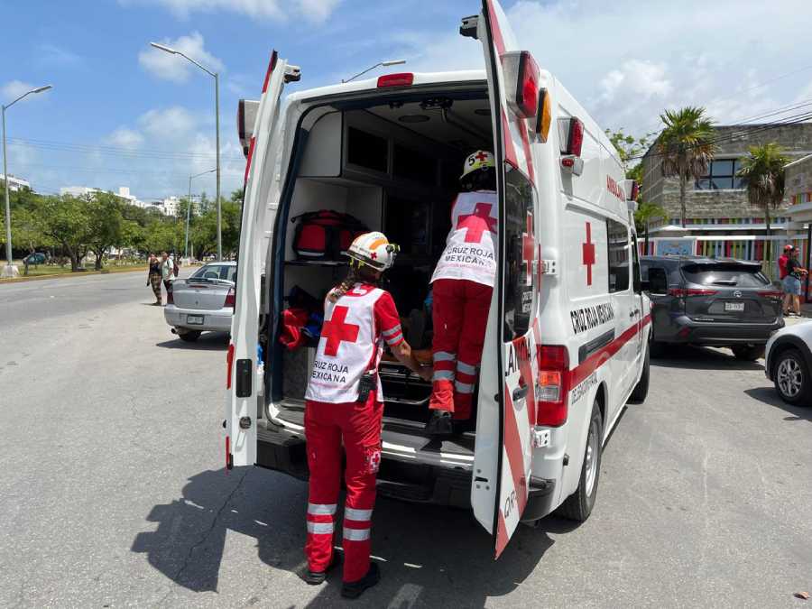 Hombre resulta herido de bala frente al colegio Dan Vinci de Cancun durante el horario de salida 1