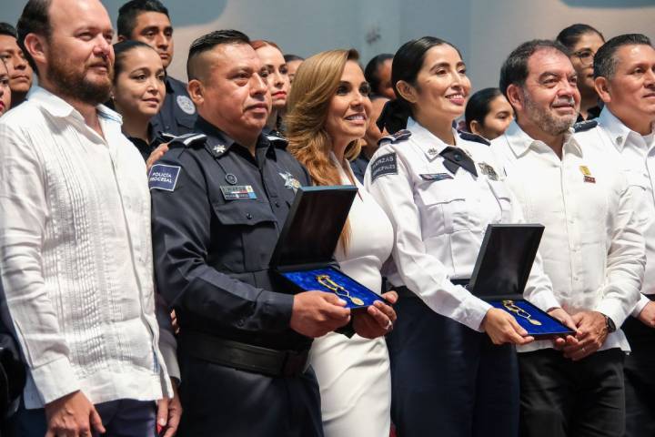Homenaje a la Excelencia Policial en Quintana Roo 2023