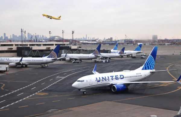 Interrupción en los sistemas de la FAA provoca retrasos y cancelaciones de vuelos en EE.UU.