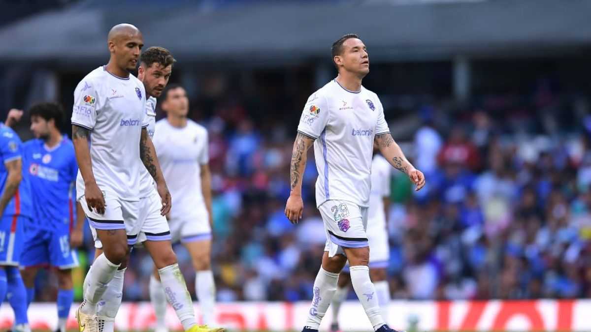 Jesús Dueñas se une a Cruz Azul para fortalecer su plantel Info Caribe