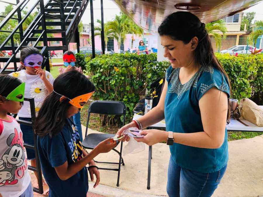 La FPMC imparte taller sobre la importancia de la protección de las aves a niños y niñas en Cozumel