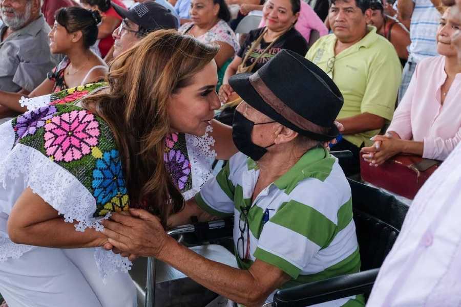 La gobernadora Mara Lezama impulsa programa de mejora de viviendas en Cozumel y se reúne con empresarios para fortalecer el turismo en Quintana Roo