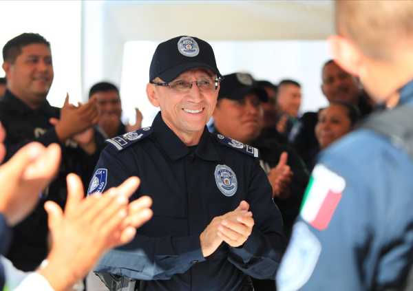 Lili Campos anuncia bono para policias 2