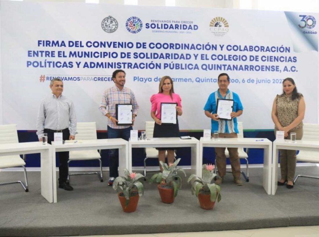 Lili Campos impulsa la excelencia del servicio público mediante un acuerdo de mejora