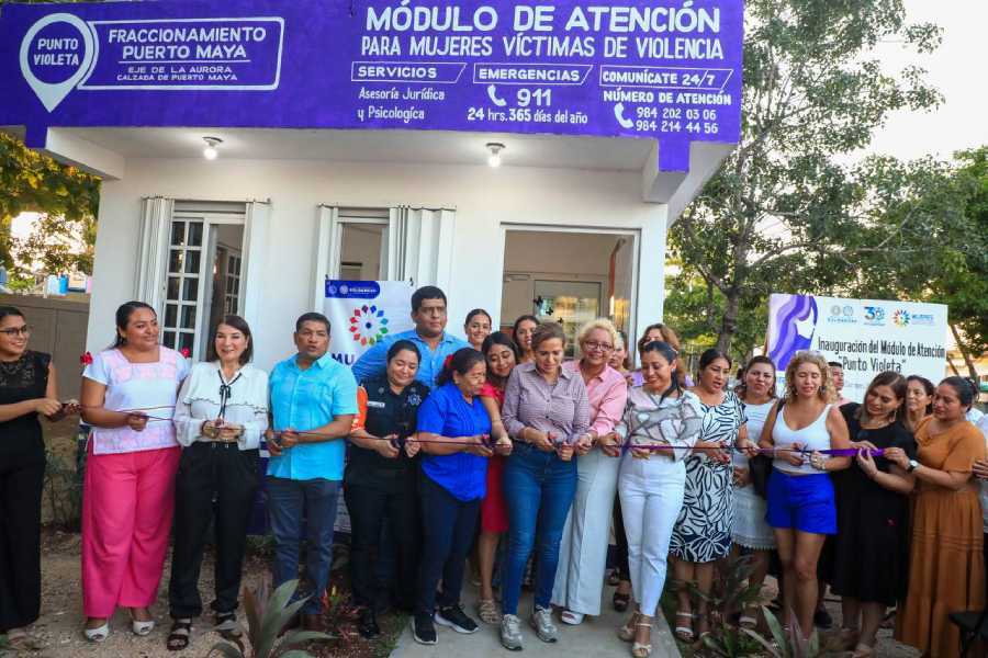 Lili Campos inaugura el primer Punto Violeta en Puerto Aventuras para combatir la violencia de genero 2