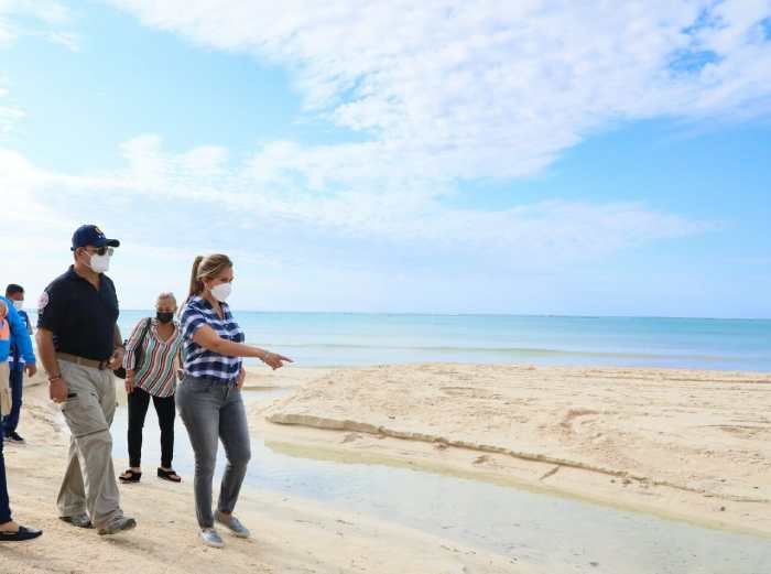 Lili Campos no permitirá cierre de playas públicas