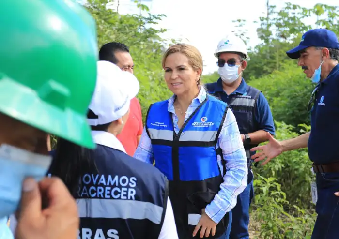 Lili Campos vigila la construcción de 5 nuevos pozos de agua