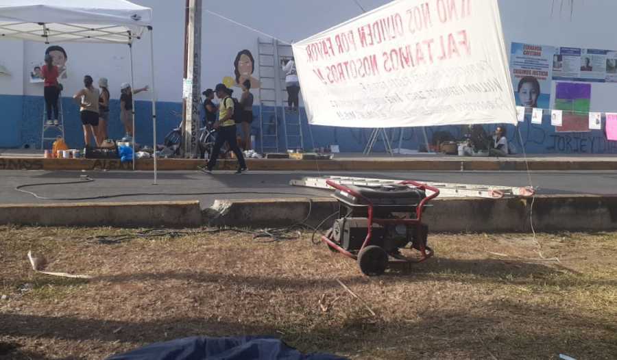 Madres Buscadoras exigen justicia y pintan mural en honor a sus seres queridos desaparecidos en Cancún