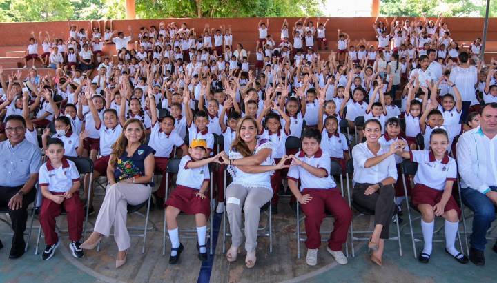 Mara Lezama Lidera Iniciativa Educativa Ensenanza del Ingles en Escuelas Publicas 2