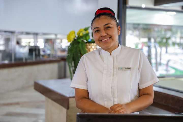 Mara Lezama enaltece a los trabajadores en el Día Mundial del Turismo de Quintana Roo