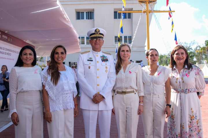 Mara Lezama lidera conmemoración del 202 aniversario de la Armada de México