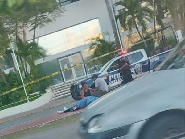 Motociclista muere tras impactarse a gran velocidad en Cancun 1