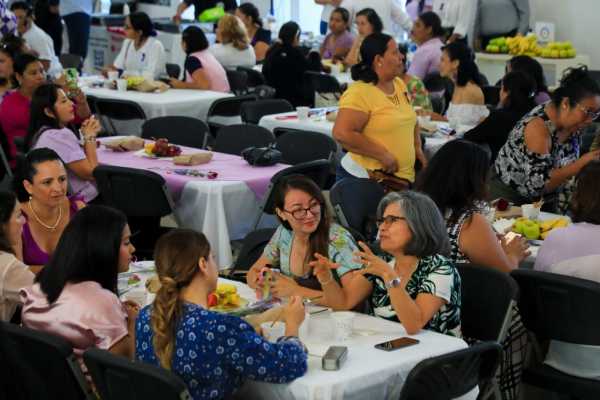 Mujeres de Solidaridad son reconocidas en el Dia Internacional de la Mujer 2