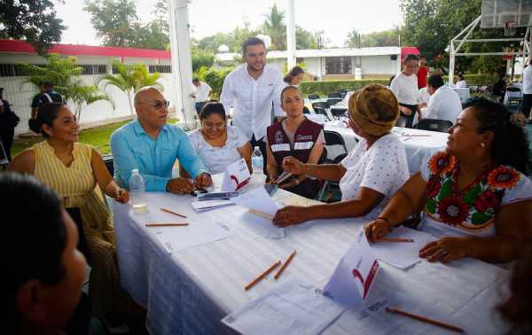 Mujeres y hombres solidarios aportan sus ideas al Plan de Desarrollo del Estado de la Gobernadora Mara Lezama