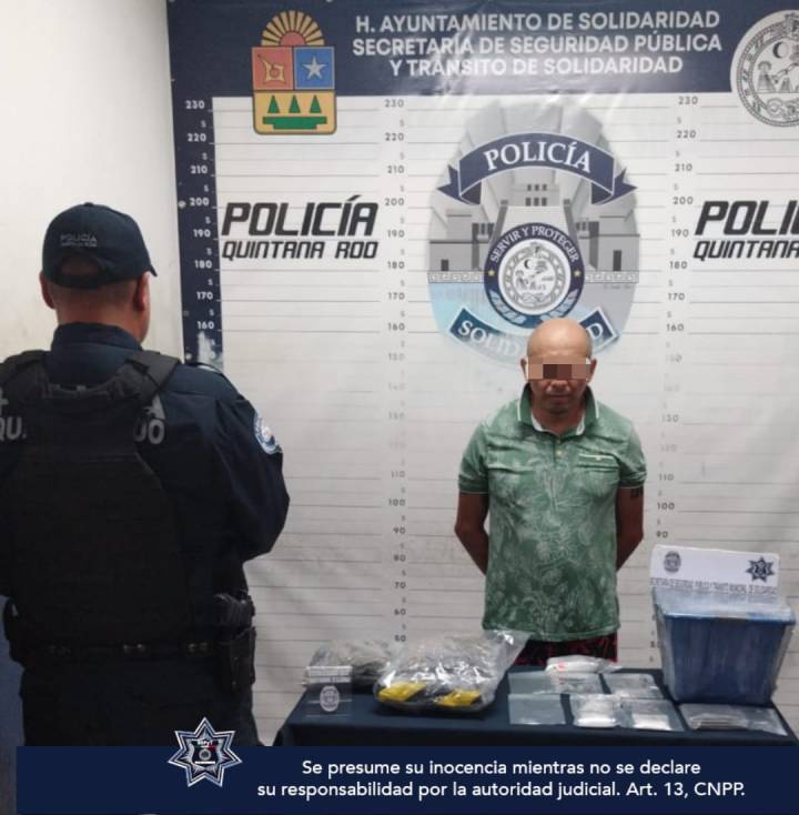 Operativo policial en Playa del Carmen resulta en arrestos y confiscacion de drogas 1