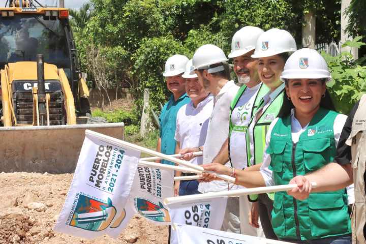 PUERTO MORELOS SE BENEFICIA CON UN PROGRAMA DE INVERSION EN OBRA PUBLICA HISTORICO BLANCA MERARI 1