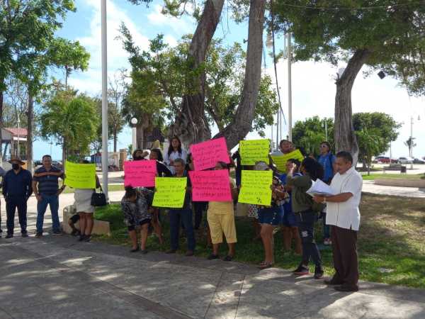 Padres de telesecundarias protestan por falta de rehabilitacion de planteles 2