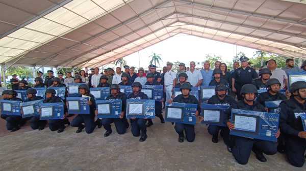 Policias de Solidaridad aprobaron con exito el examen de Control y Confianza 2