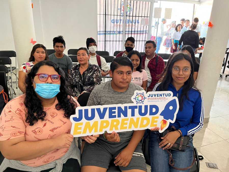 Presidenta Lili Campos lidera Foro de Emprendimiento Juvenil en Puerto Aventuras