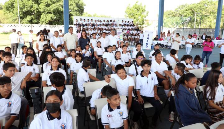 Programa DIF en tu Escuela llega a Puerto Aventuras para cuidar del bienestar de los adolescentes 1