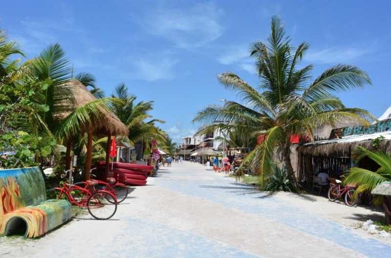 Propuesta de nueva colonia para frenar invasiones en Mahahual