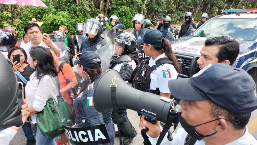 Protesta bloquea temporalmente acceso a la Zona Hotelera de Cancun 2