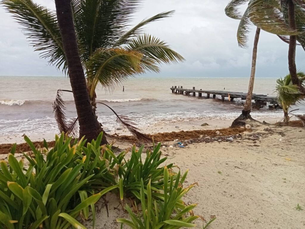 Punta Allen, sin evacuar ante el huracán 'Lisa'