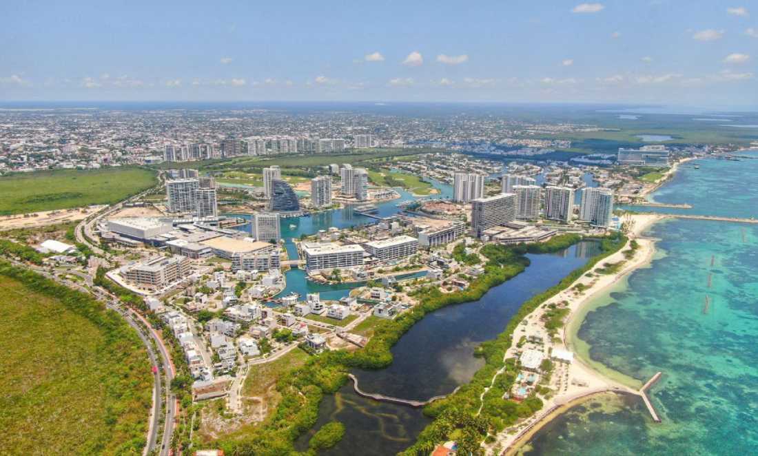 Quintana Roo destaca en la World Expo de Turismo en Miami, resaltando su atractivo turístico