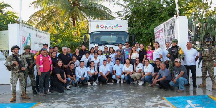 Salida de 50 Toneladas de Ayuda Humanitaria de Quintana Roo a Guerrero 3