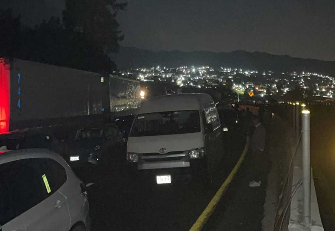 Se levanta bloqueo de la autopista México-Puebla tras 10 horas de interrupción