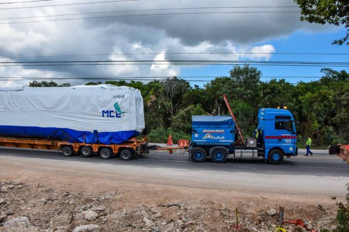 Segundo Convoy del Tren Maya Llega Triunfal a la Estación del Aeropuerto de Cancún