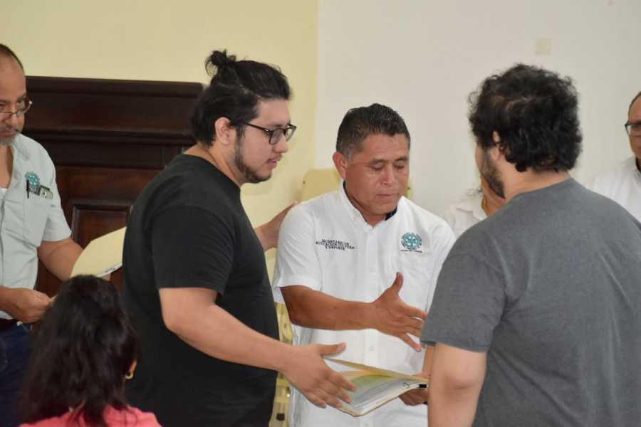Sindicato de taxistas Lazaro Cardenas del Rio cumple su compromiso y entrega finiquito de colecta de defuncion a beneficiarios 1
