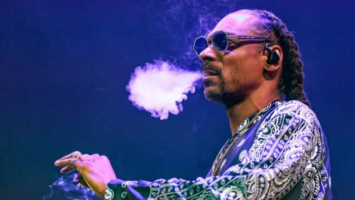 Snoop Dogg: Estrategia Ingeniosa detrás del Anuncio de Dejar de Fumar Marihuana