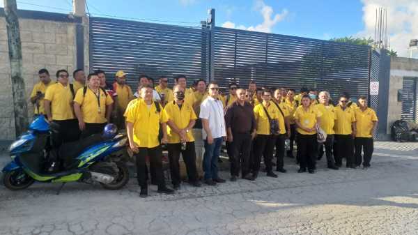 Trabajadores de Airport Cab se declaran el paro, al no recibir quincena