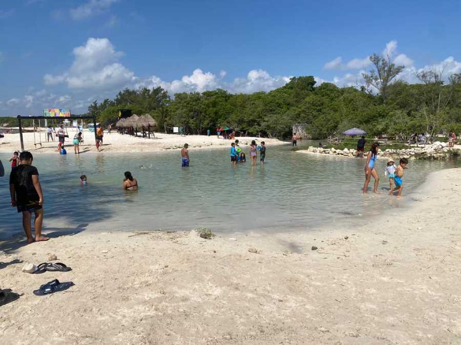 Uniendo esfuerzos por el cuidado de la playa Punta Esmeralda en Playa del Carmen