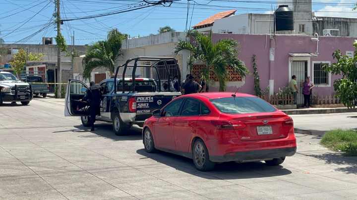 Violento Ataque a Hombre en su Automóvil en la Región 230 de Cancún