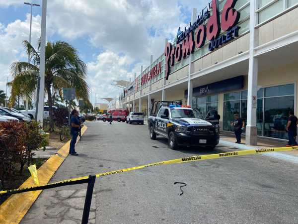 Violento asalto en Plaza Outlet de Cancún: Mujer es atacada y disparan al aire 1 Violento asalto en Plaza Outlet de Cancun Mujer es atacada y disparan al aire 1