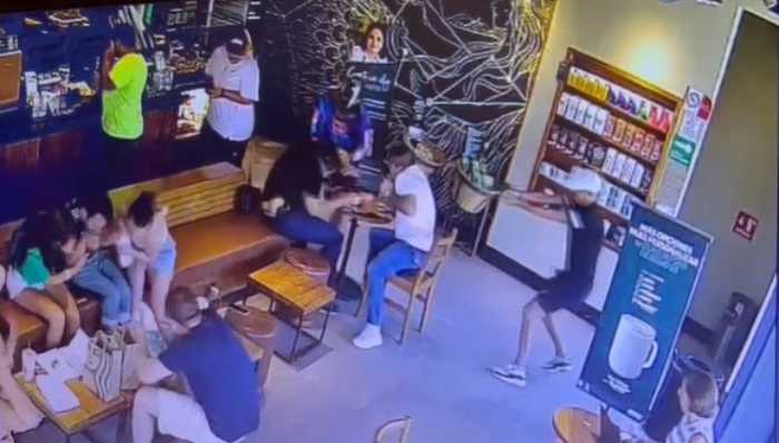 Viuda aclara que segunda víctima en balacera en Starbucks de Tulum era un cliente inocente