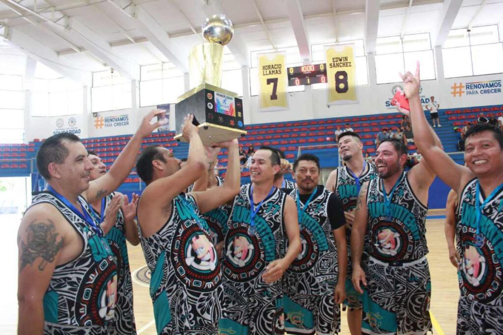 Worm Team triunfa como campeón en el emocionante torneo de baloncesto de veteranos en Solidaridad